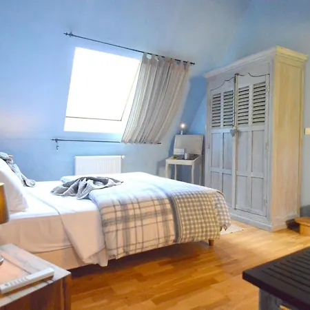 House With 4 Bedrooms In With Enclosed Garden And Wifi
