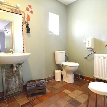 Hébergement de vacances House With 4 Bedrooms In With Enclosed Garden And Wifi *
